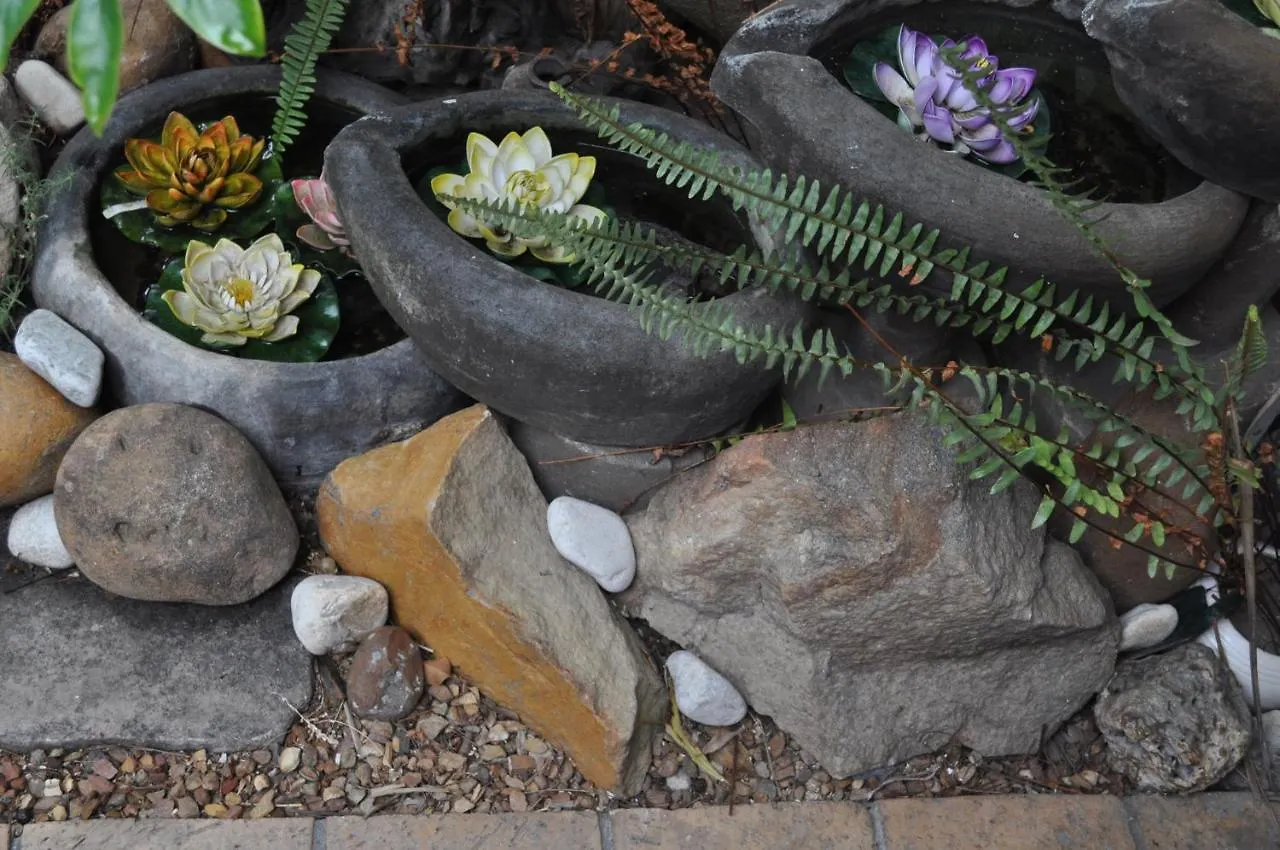 Pelican Place Guest Cottages Durbanville