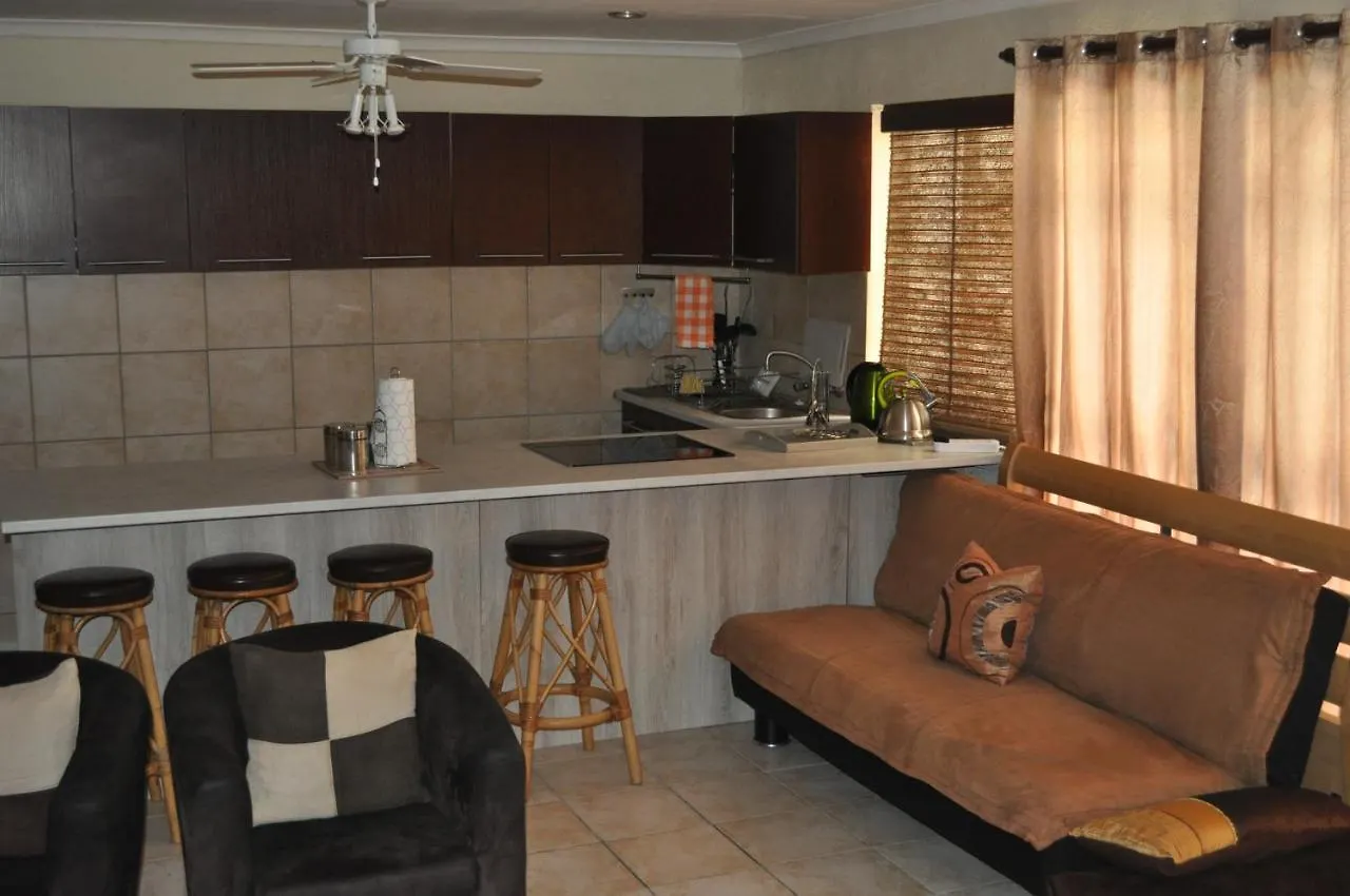 Pelican Place Guest Cottages Durbanville