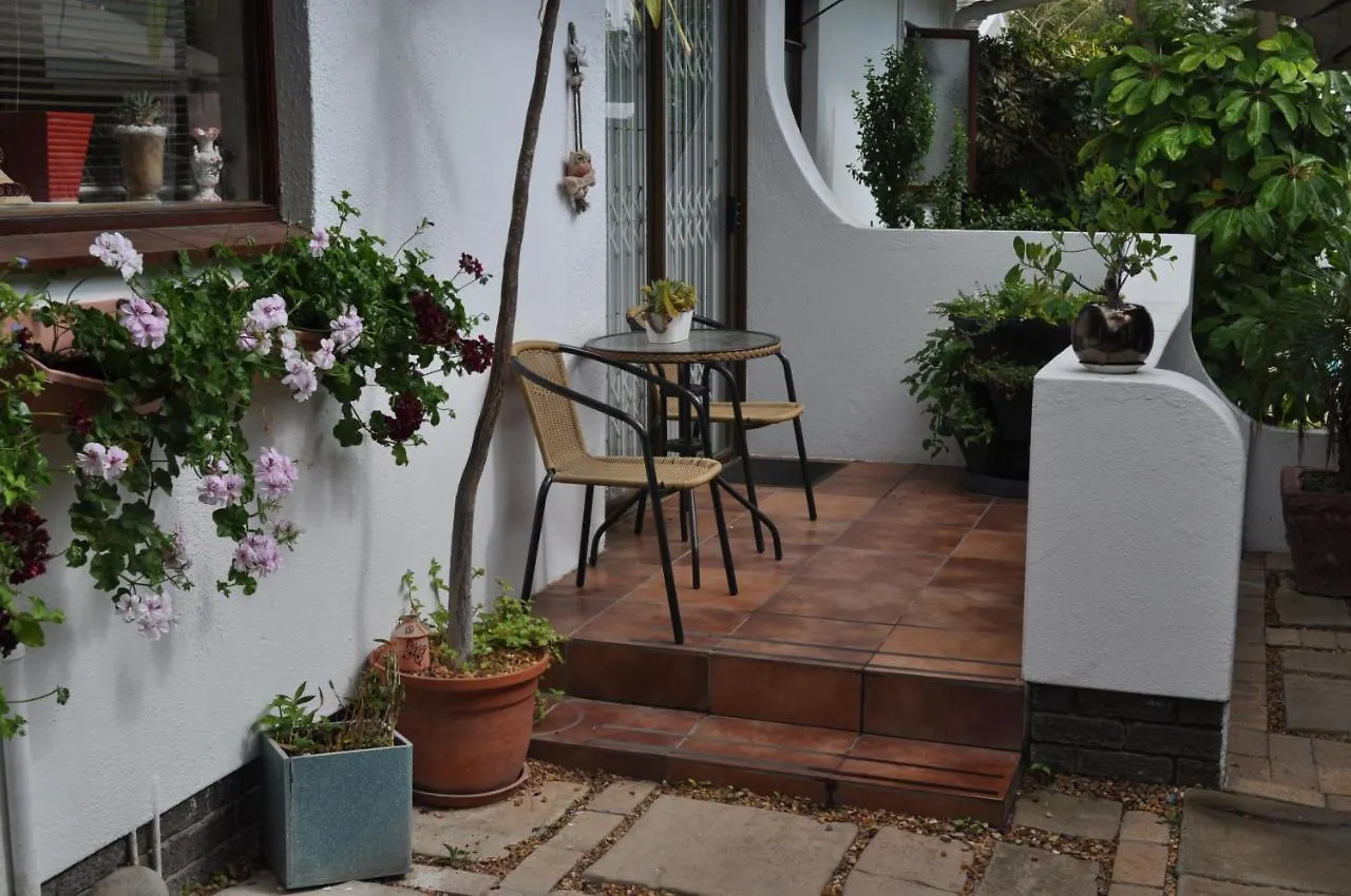 Pelican Place Guest Cottages Durbanville 4*,  Νότια Αφρική